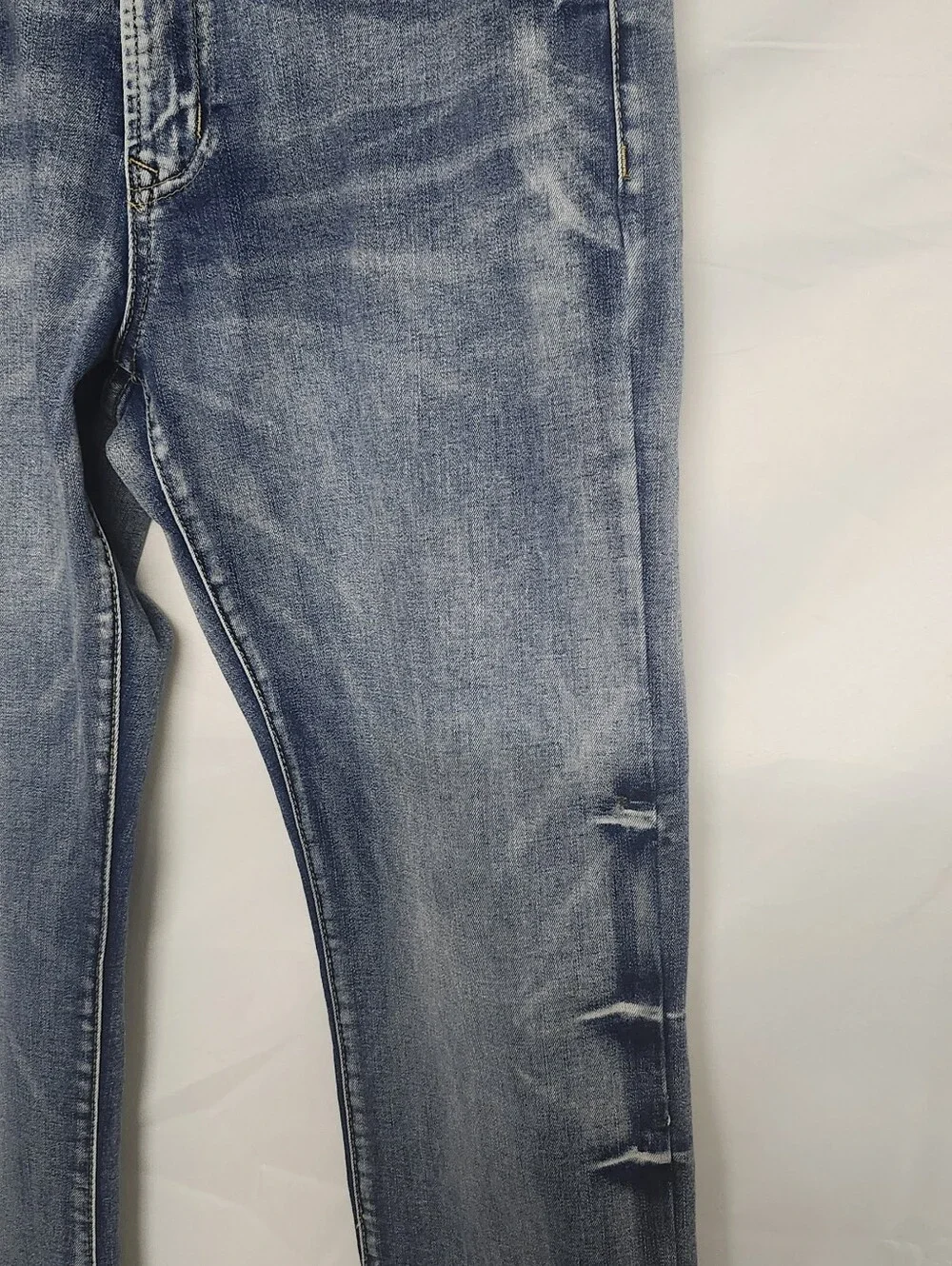 Rue 21 Men’s Bootcut Jeans - Light Blue Wash